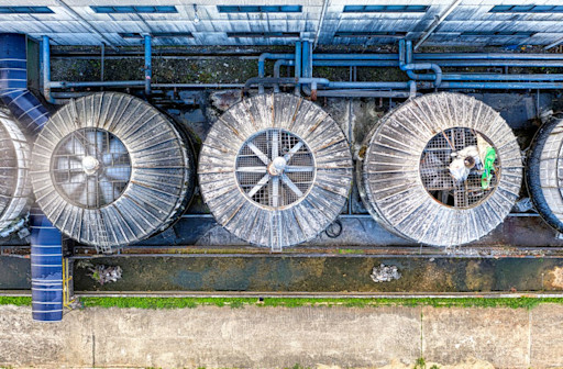 Cut water and embodied carbon when building power plants